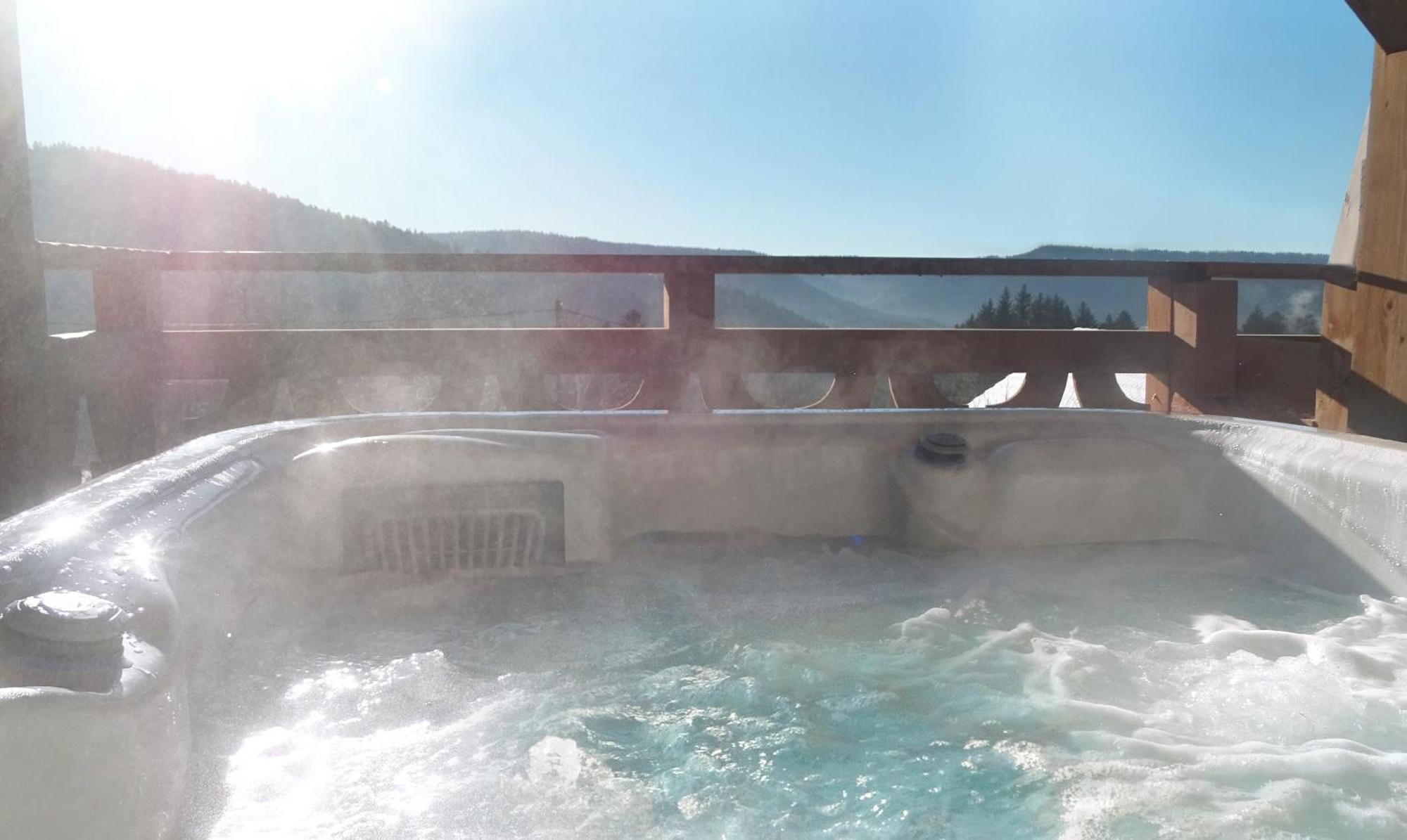 Gite Panoramique Et Spa De Liezey La Source Eksteriør bilde